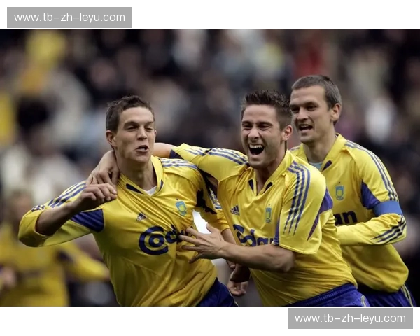 当红色风暴遇上蓝色火焰:布隆德比瓦萨,不止是足球的史诗 当红色风暴遇上蓝色火焰:布隆德比瓦萨,不止是足球的史诗